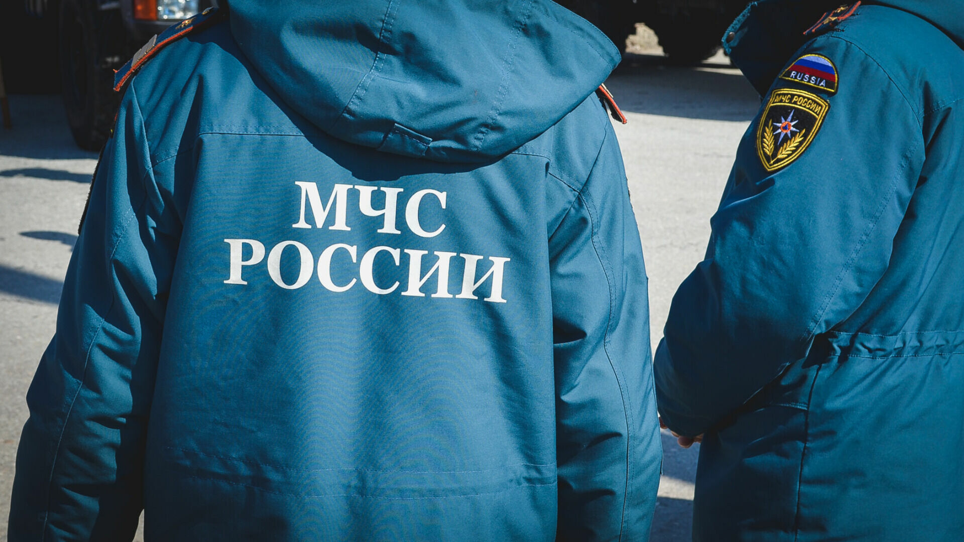 В Екатеринбурге здание МЧС блокировано полицейскими и саперами
