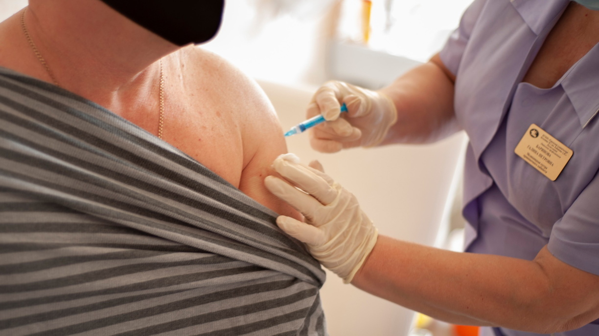 На принудительную вакцинацию от COVID-19 пожаловались тагильчане