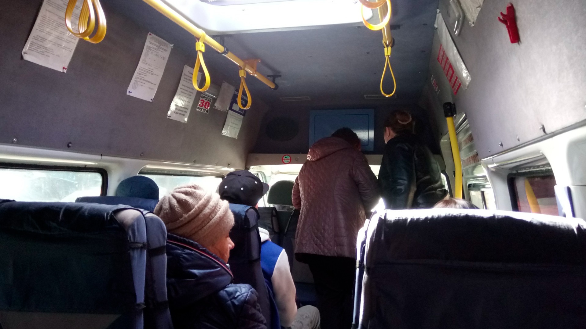 Водитель автобуса задавил пассажирку на остановке в Челябинске