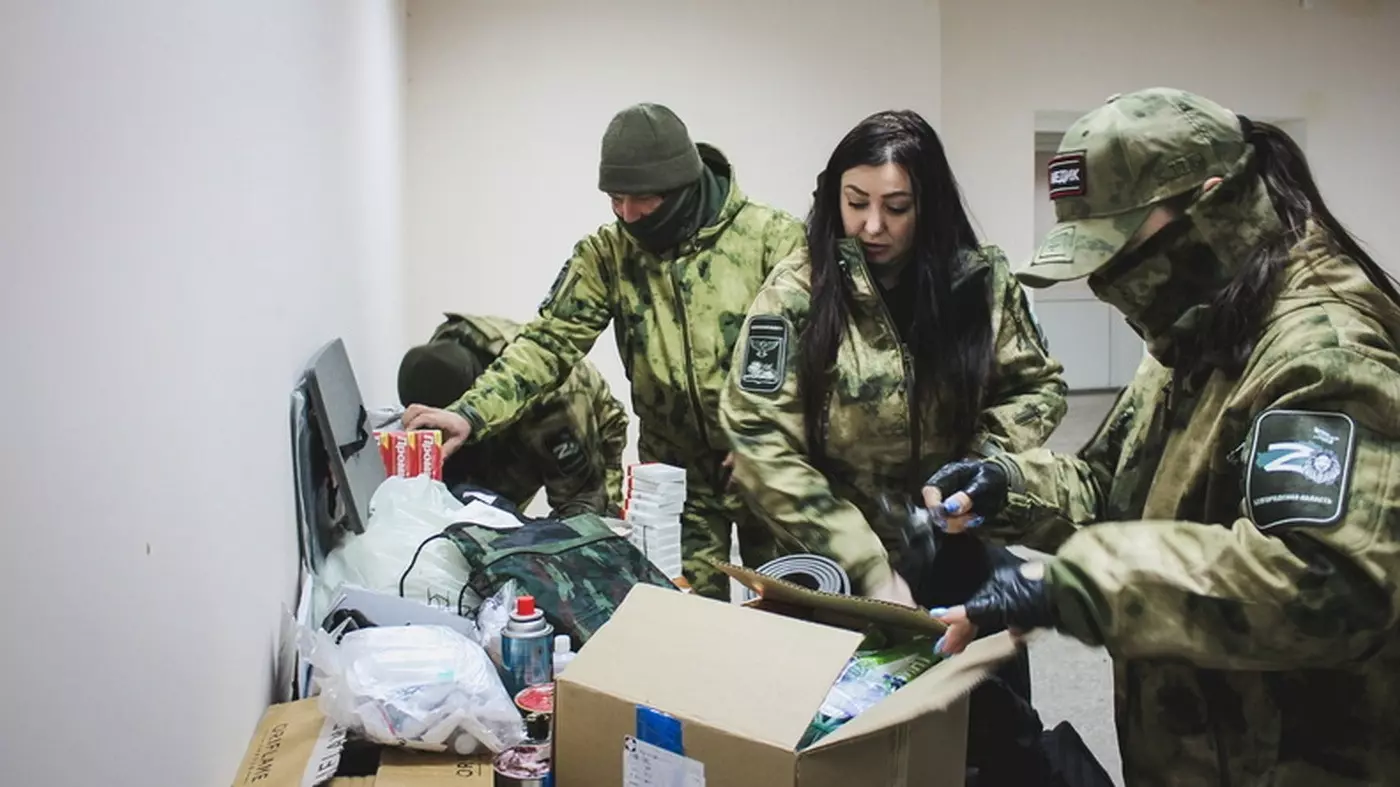 Уральские студенты собрали 900 кг помощи для бойцов СВО
