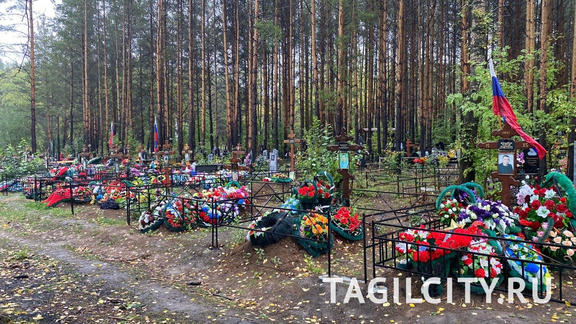 Погибших на СВО хоронят в специальном месте на кладбище Вагонки в Нижнем Тагиле