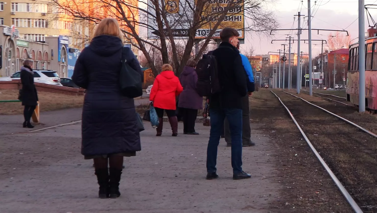 В Екатеринбурге мужчина залез на трамвай № 14 и уехал вдаль