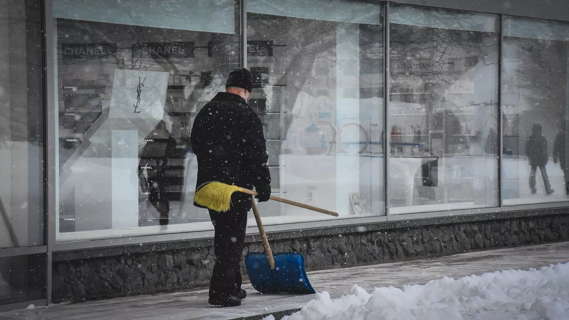 Недобросовестных подрядчиков ждет наказание за уборку улиц в Екатеринбурге