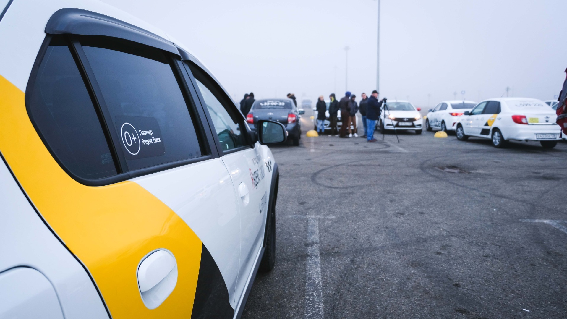Екатеринбуржцы заявили о резком росте цен на такси