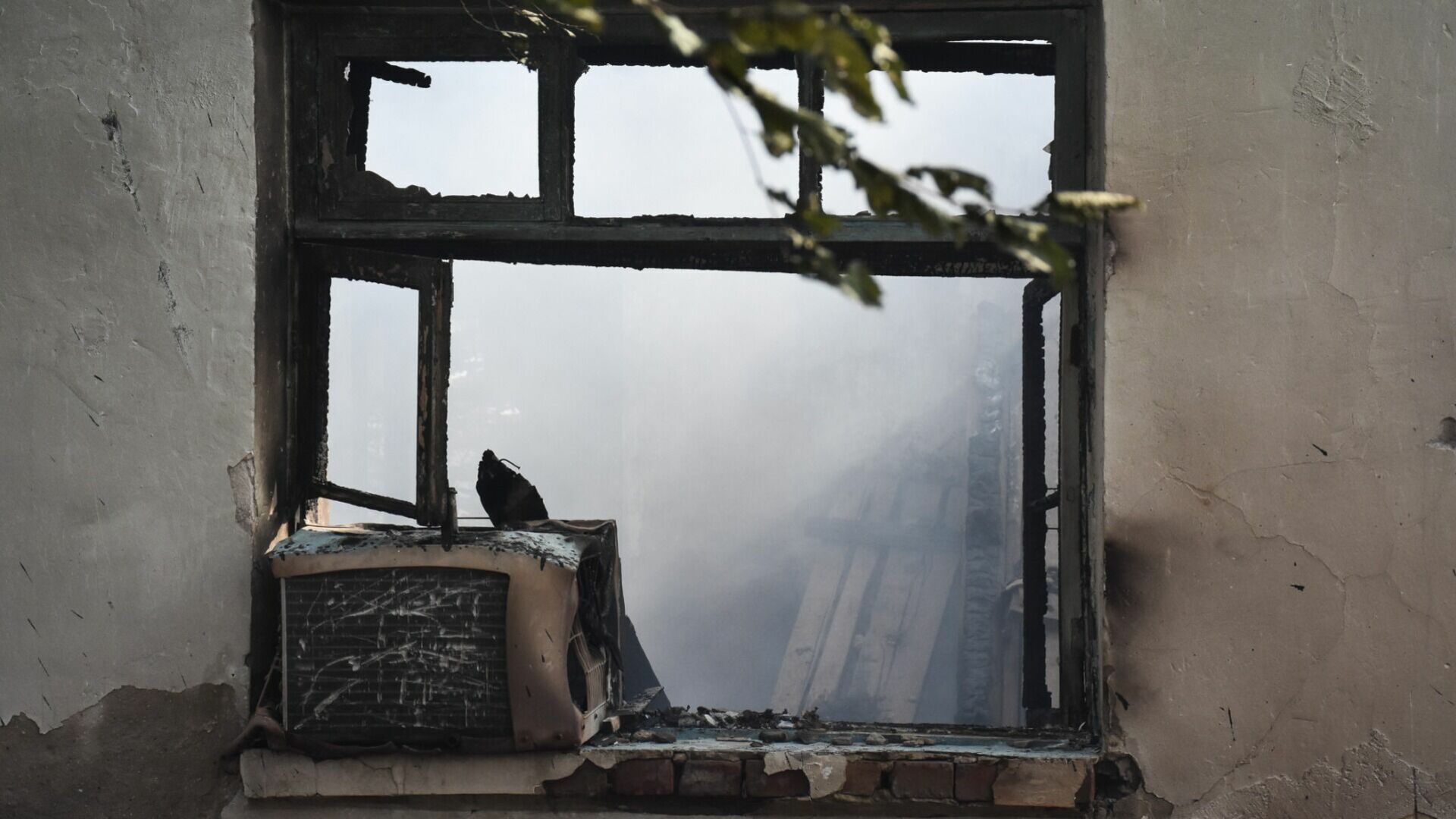 Частный дом сгорел на улице Челюскинцев в Нижнем Тагиле