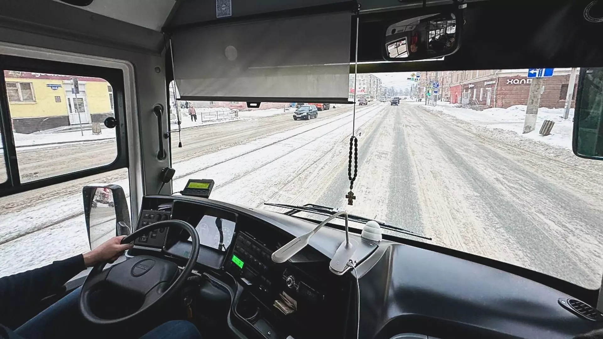Допавтобусы отвезут жителей Невьянска на кладбище