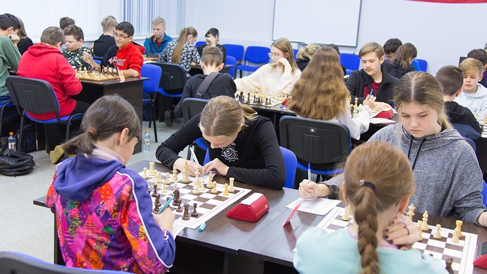 В Нижнем Тагиле стартовал шахматный турнир имени Левитского