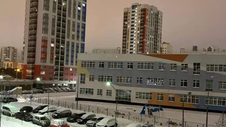 Жители Екатеринбурга наблюдали ночью природное явление