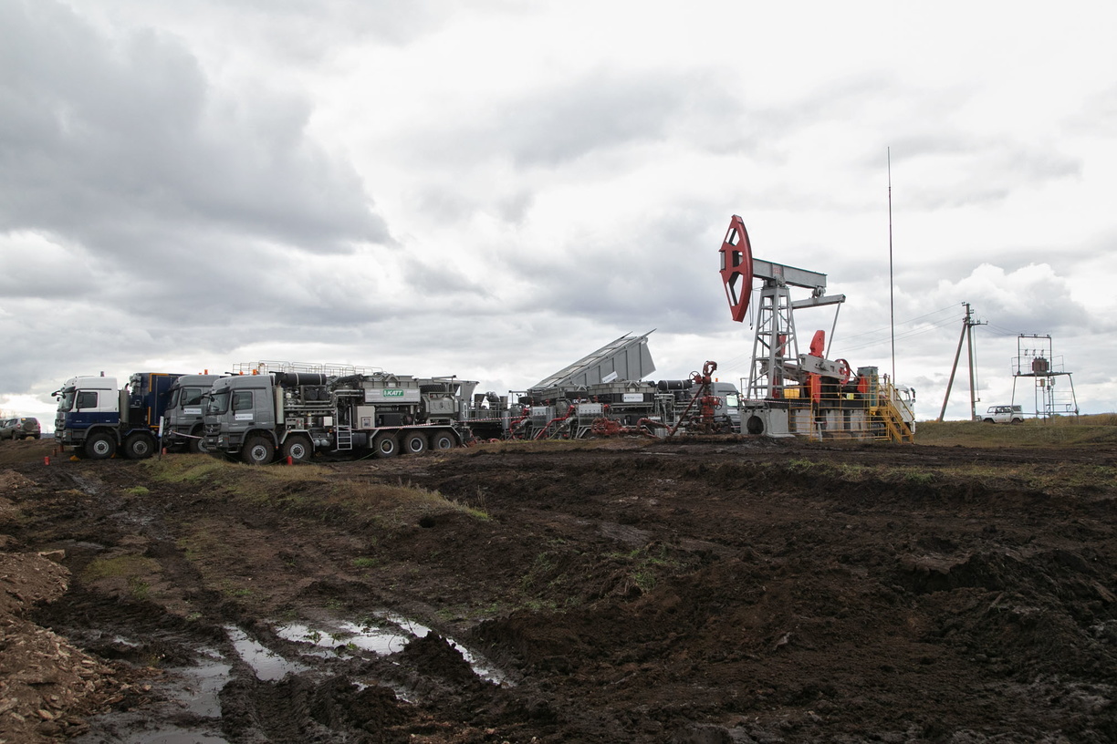 Разлив нефти будет ликвидирован в Свердловской области