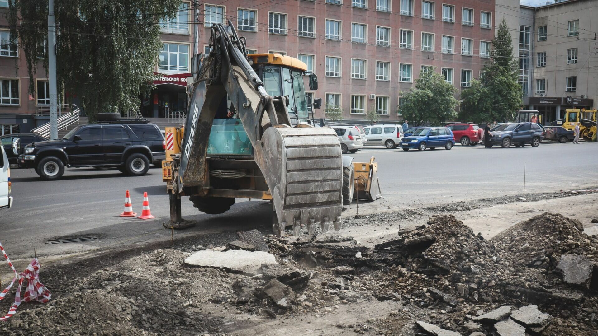 На новые дороги в Академическом районе Екатеринбурга выделят 1,7 миллиарда рублей