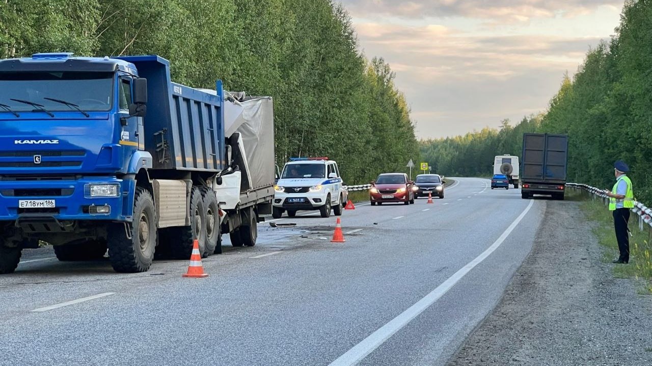 Водитель грузовика погиб в ДТП с «КАМАЗом» на Серовском тракте