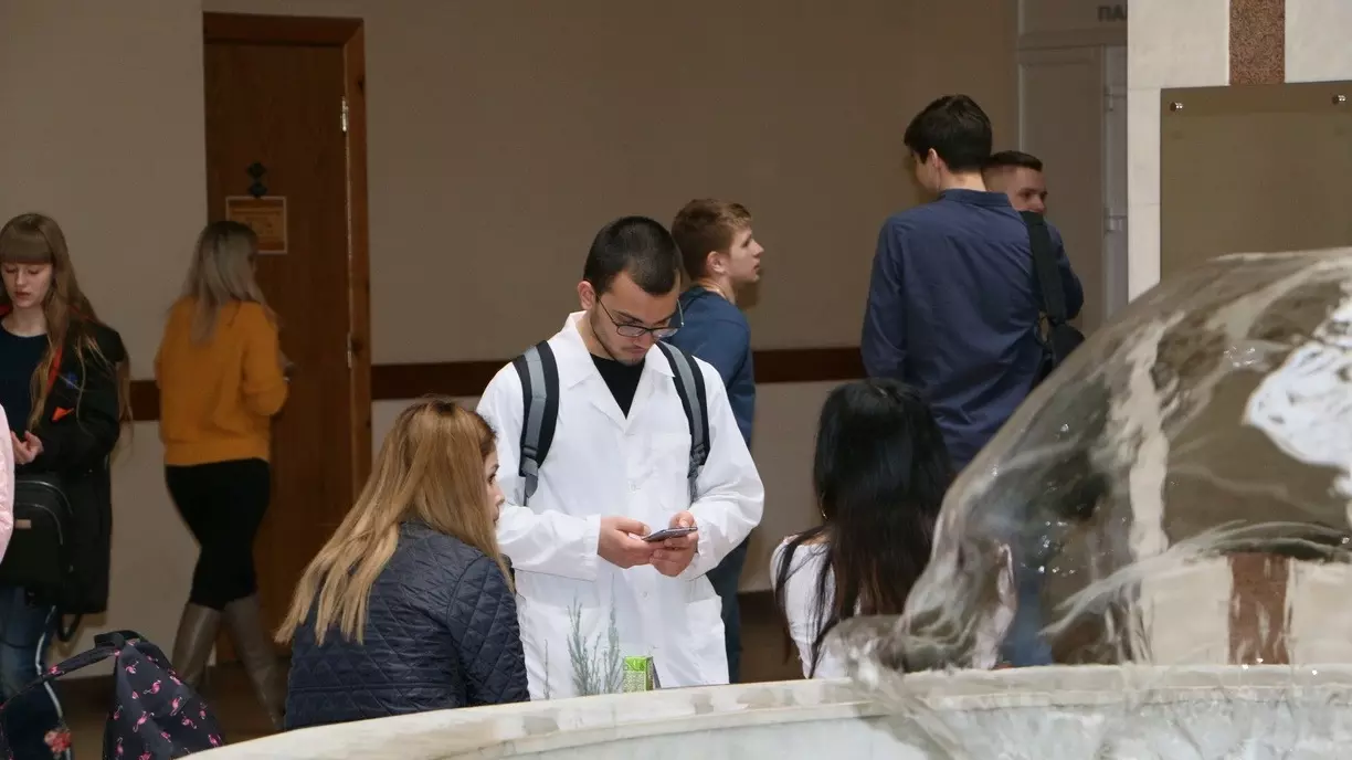 Студента УрФУ из Туркменистана могут выслать на родину из-за ошибки вуза