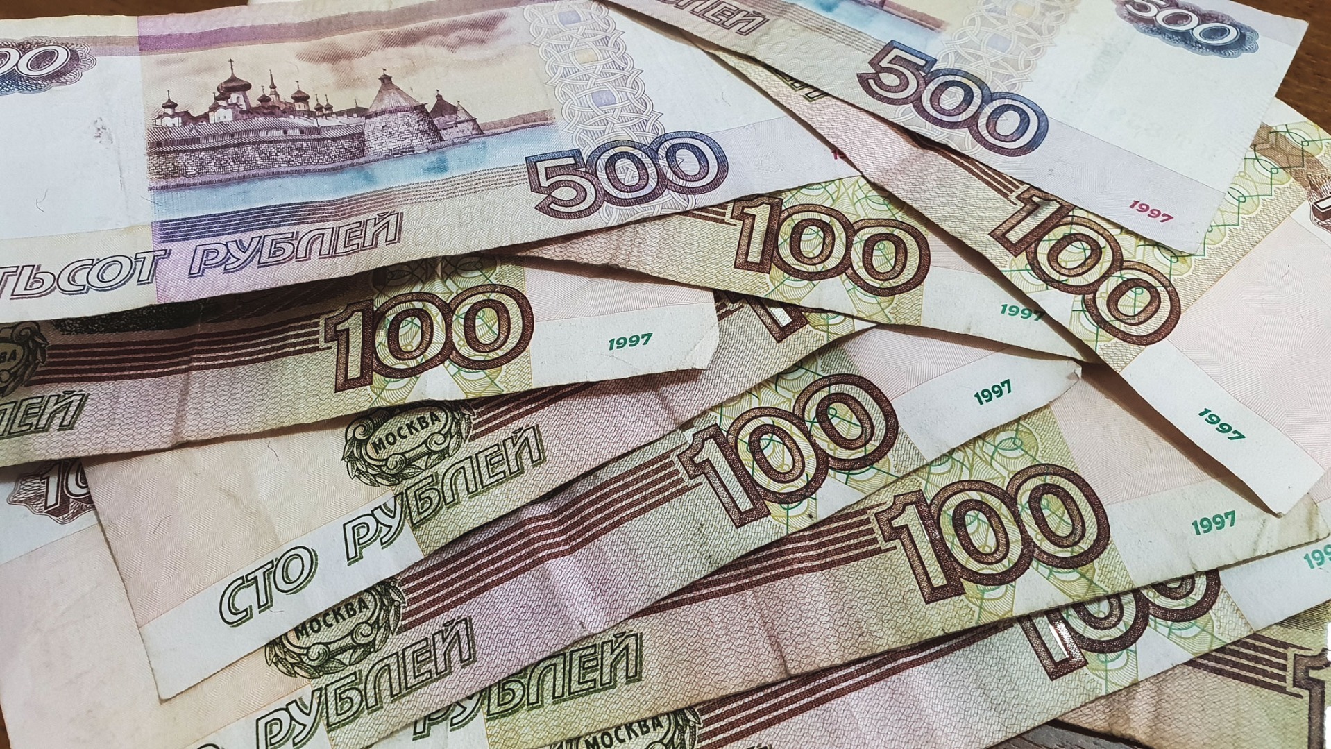 820 миллионов рублей алиментов взыскали приставы с жителей Свердловской области