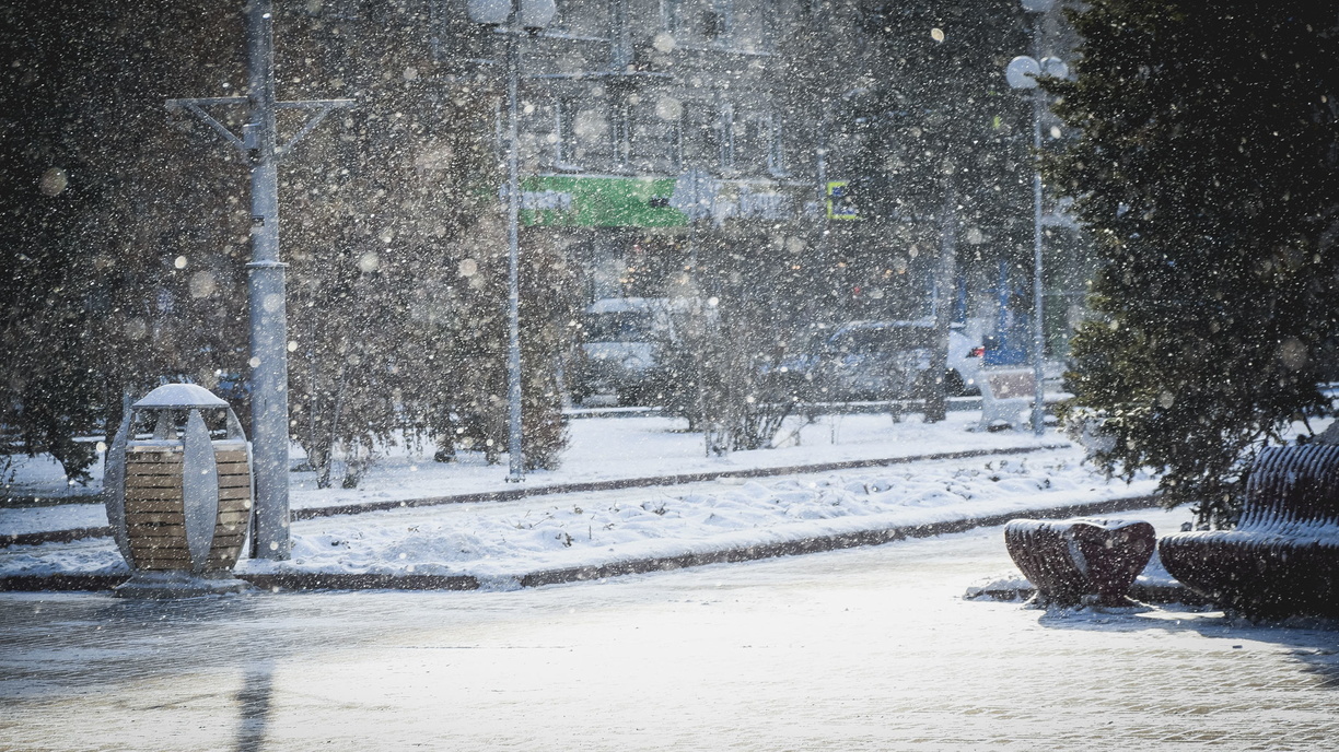 В Свердловскую область идут снегопады и метели