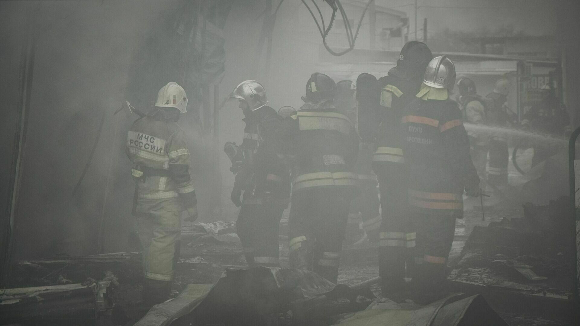 Два человека погибли в масштабном пожаре в Сосьве, а Тагил накрыли выбросы