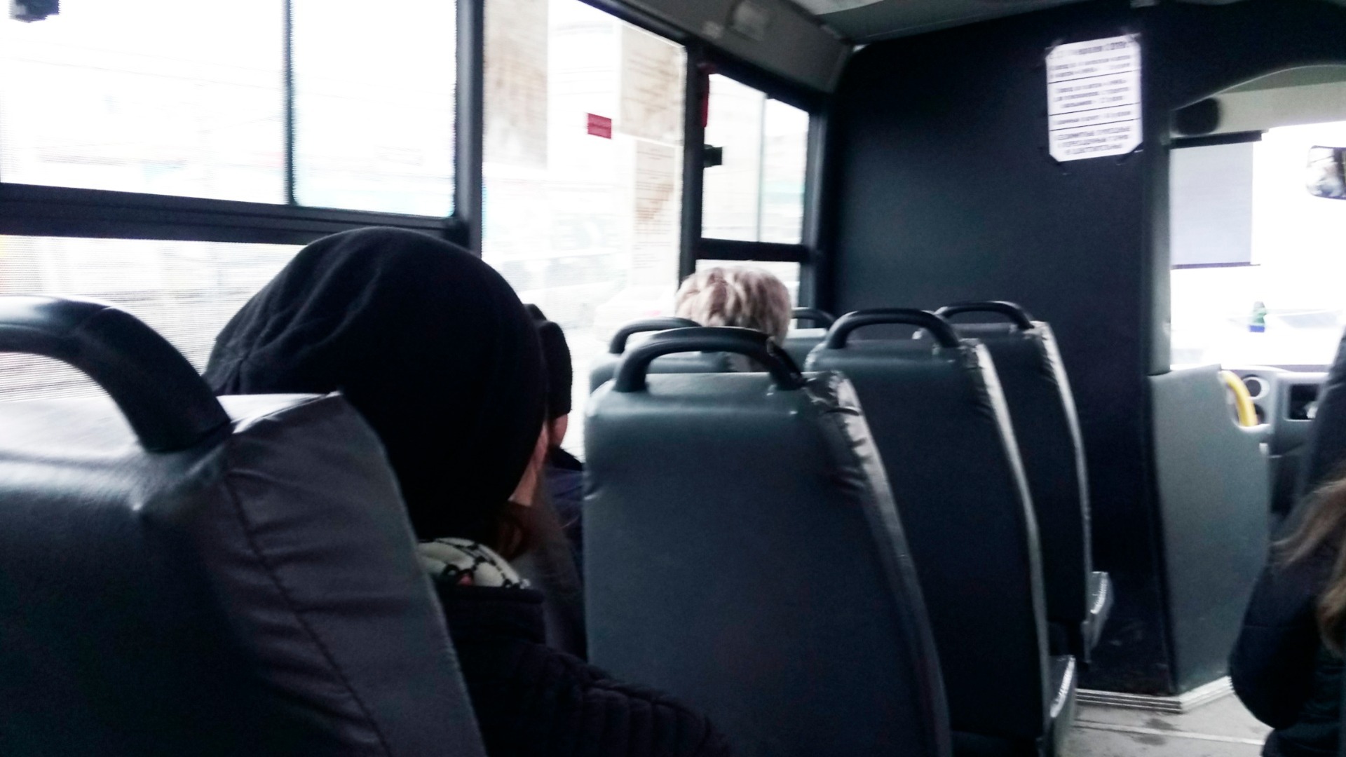 Пожилая женщина в Нижнем Тагиле нецензурно ругалась в автобусе