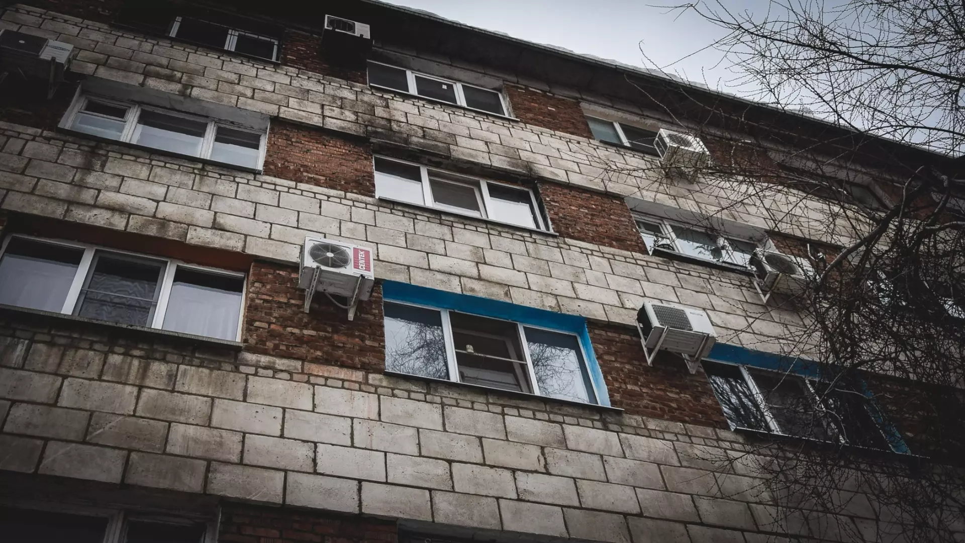 Полуторагодовалая девочка выпала из окна в Екатеринбурге