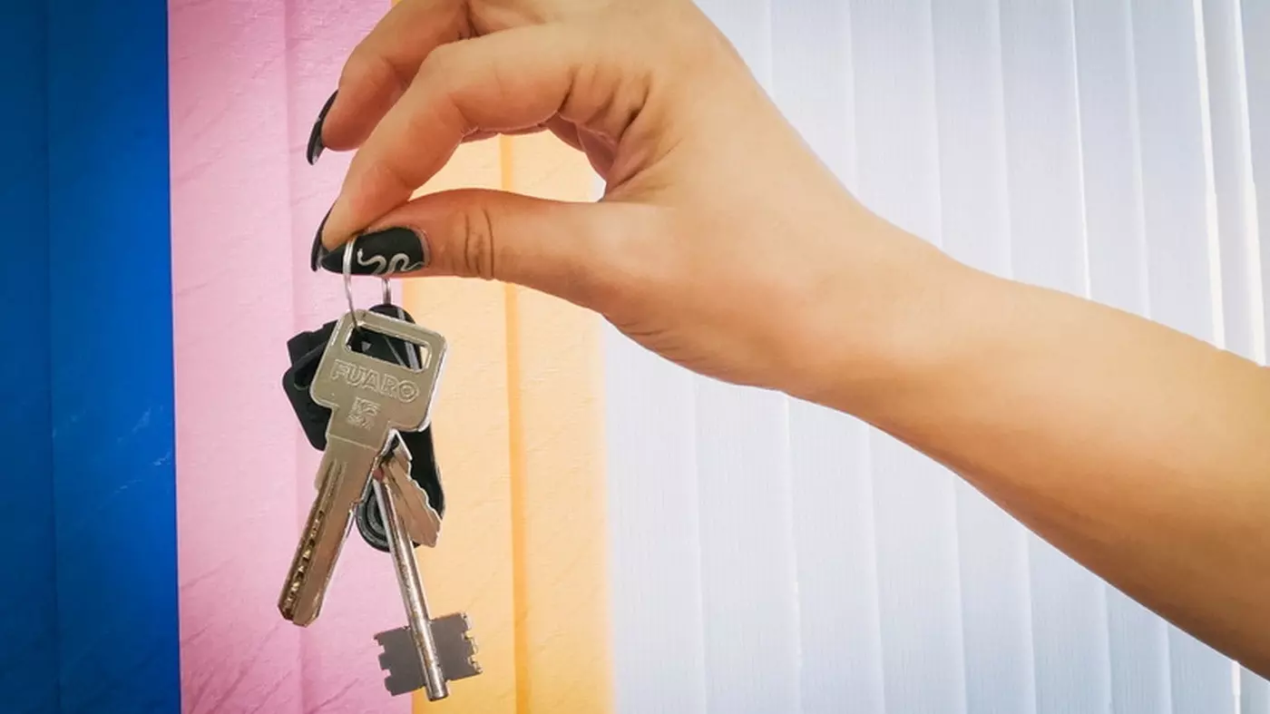 Жители горевшей Шайдурихи получили ключи от новых квартир