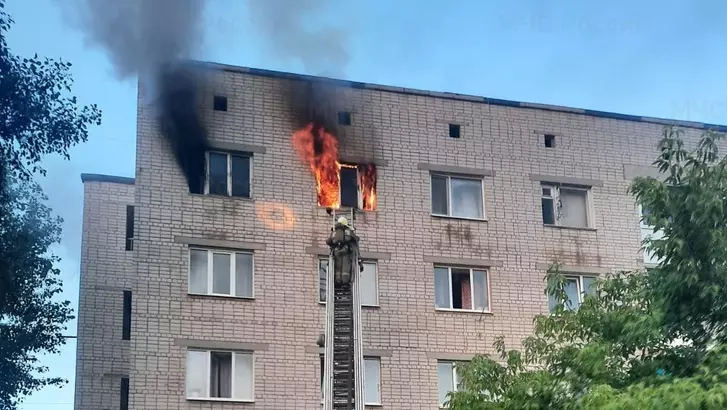 Погиб человек: в комнате общежития в Каменске-Уральском произошел пожар