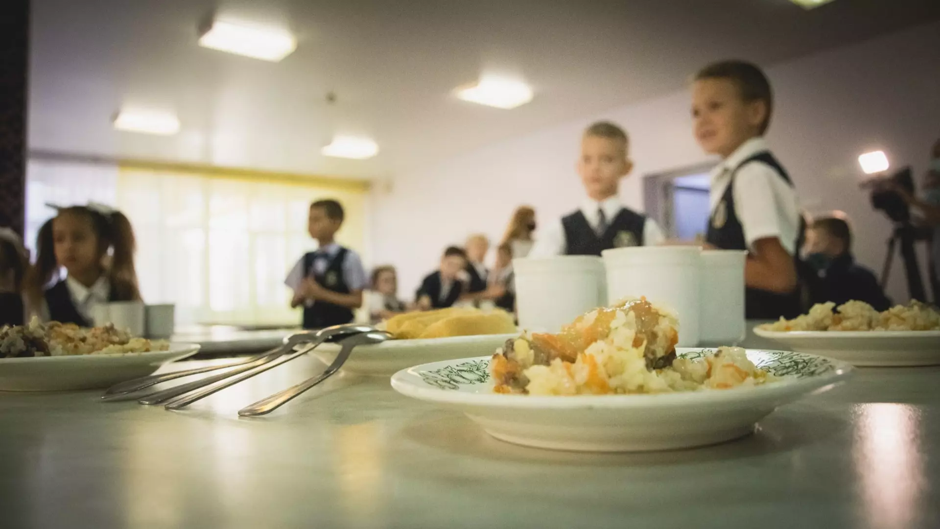 Горячее питание для учеников возобновилось в школе села Покровское под Тагилом