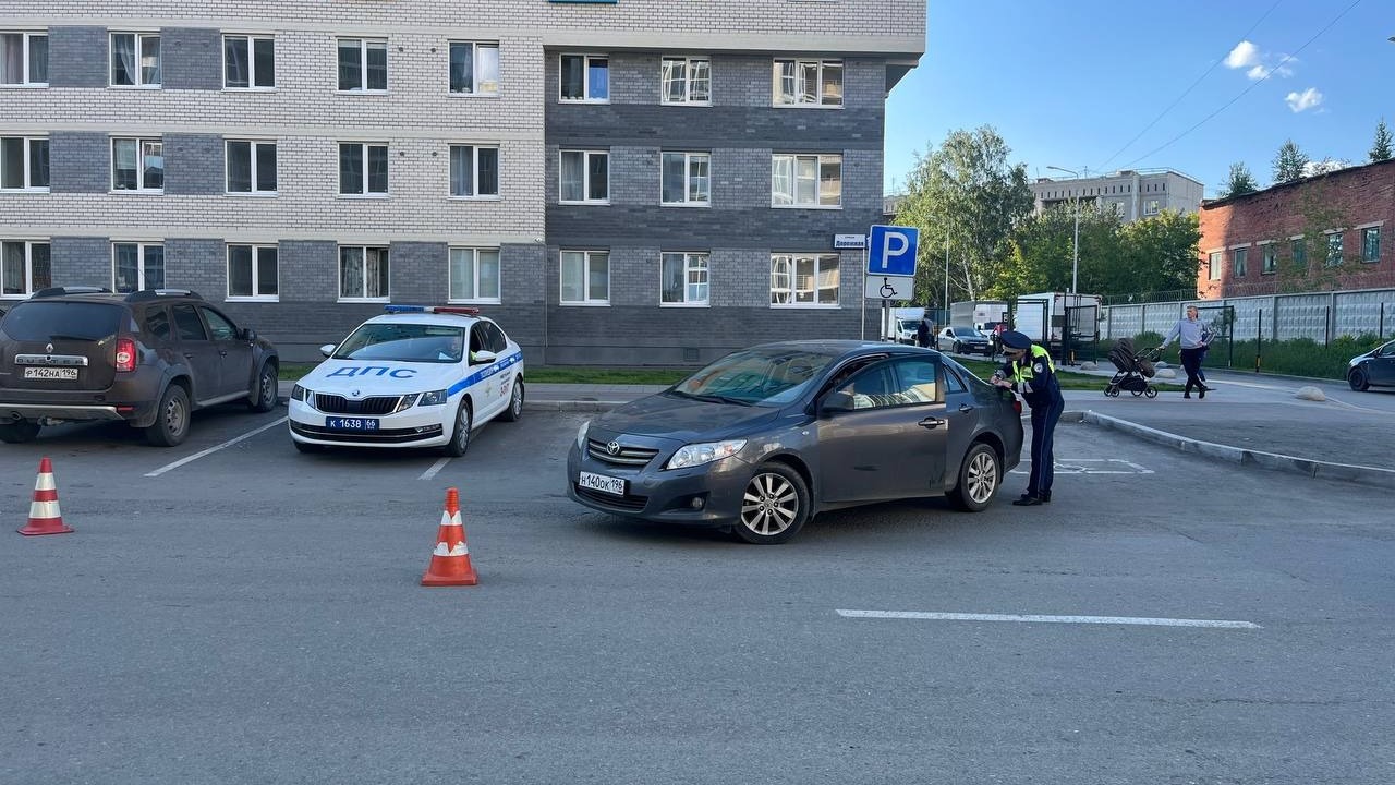 9-летний мальчик выбежал на движущийся автомобиль в Екатеринбурге