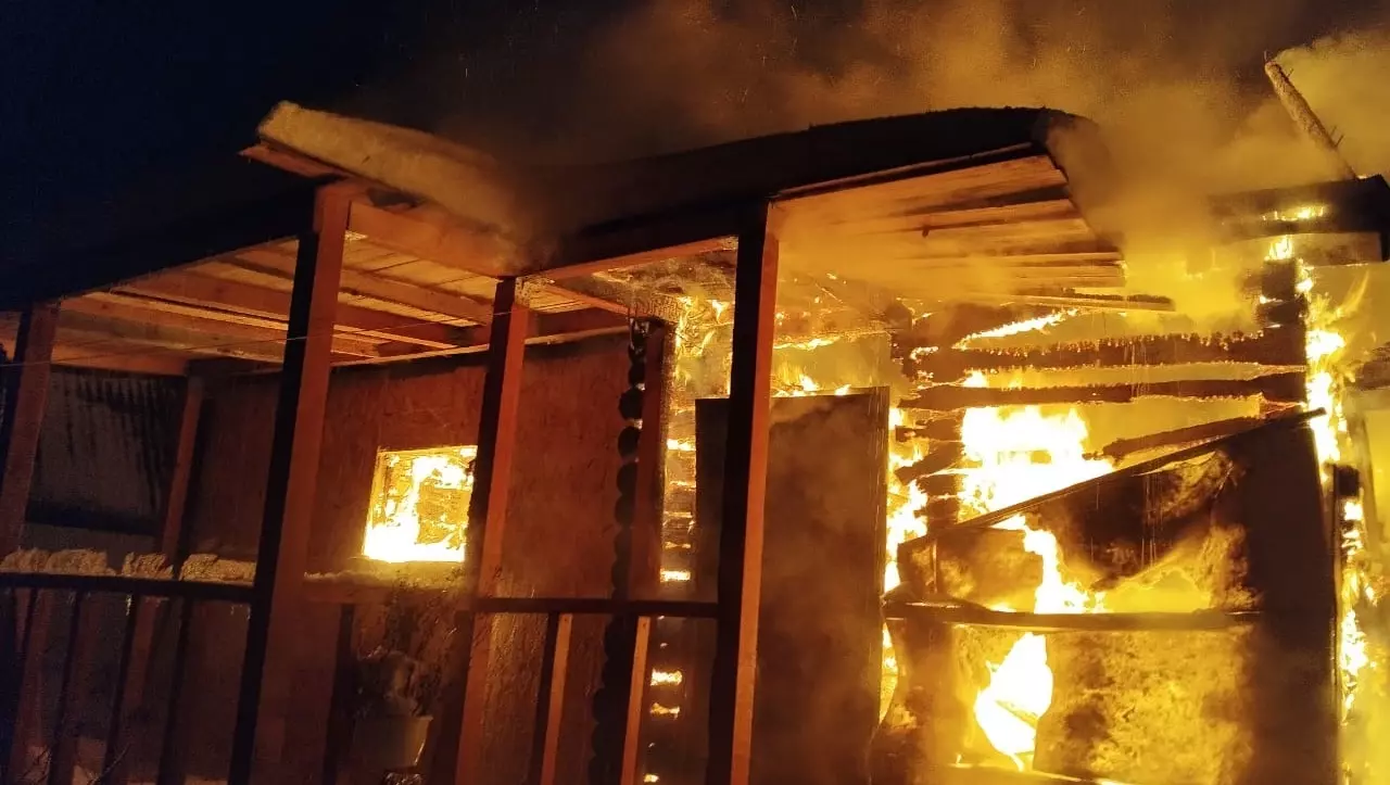 Садовый дом сгорел в Нижнем Тагиле 4 января