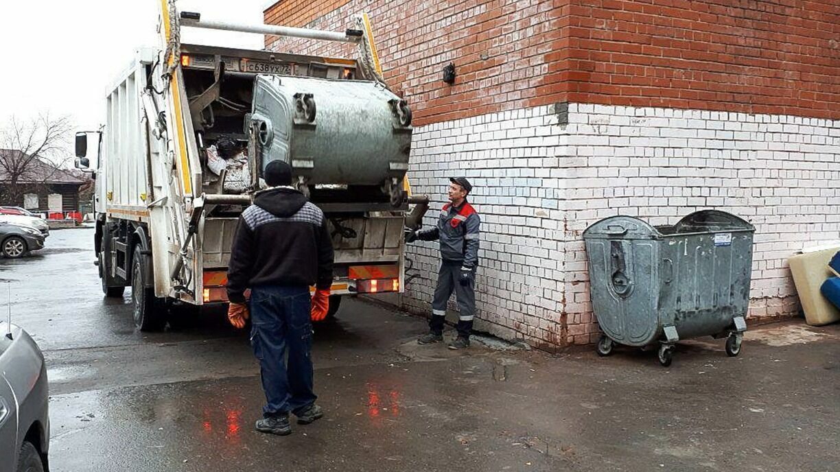 Глава РЭО Буцаев призывает законом запретить сбрасывать мусор в канализацию