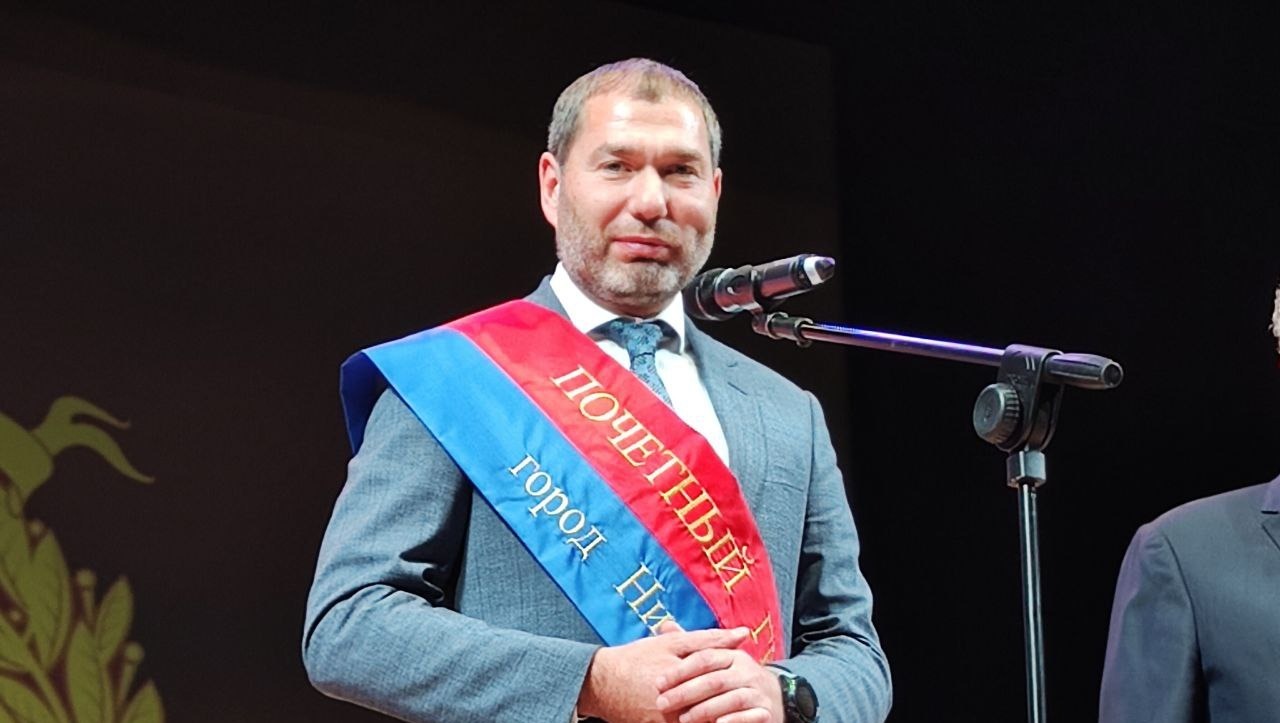 Топ-менеджер главного завода-загрязнителя Новоженов стал почетным гражданином Тагила